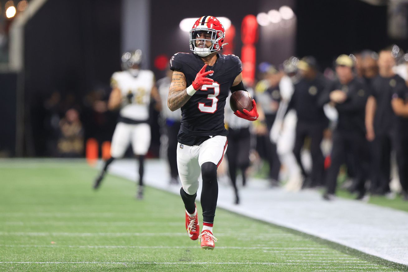 NFL: NOV 26 Saints at Falcons