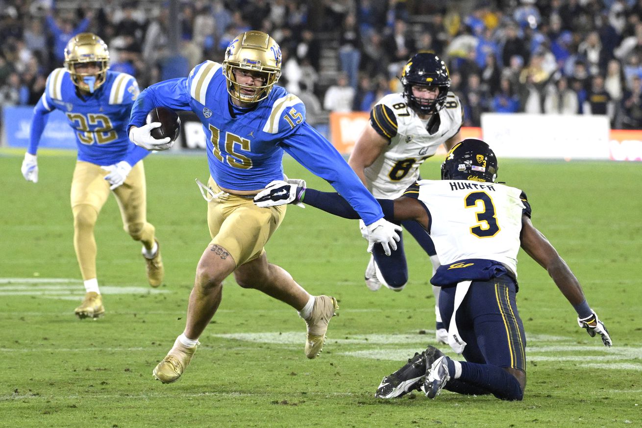 California Golden Bears defeated the UCLA Bruins 33-7 to win a NCAA Football game at the Rose Bowl in Pasadena.