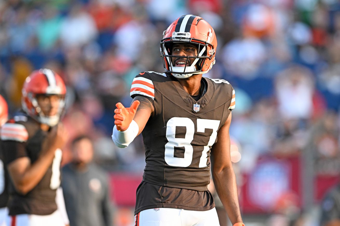 New York Jets v Cleveland Browns