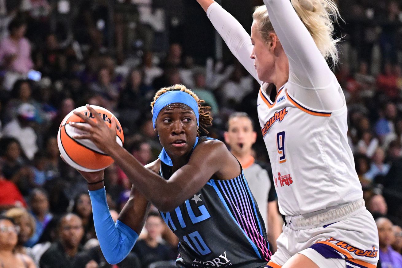 Phoenix Mercury v Atlanta Dream