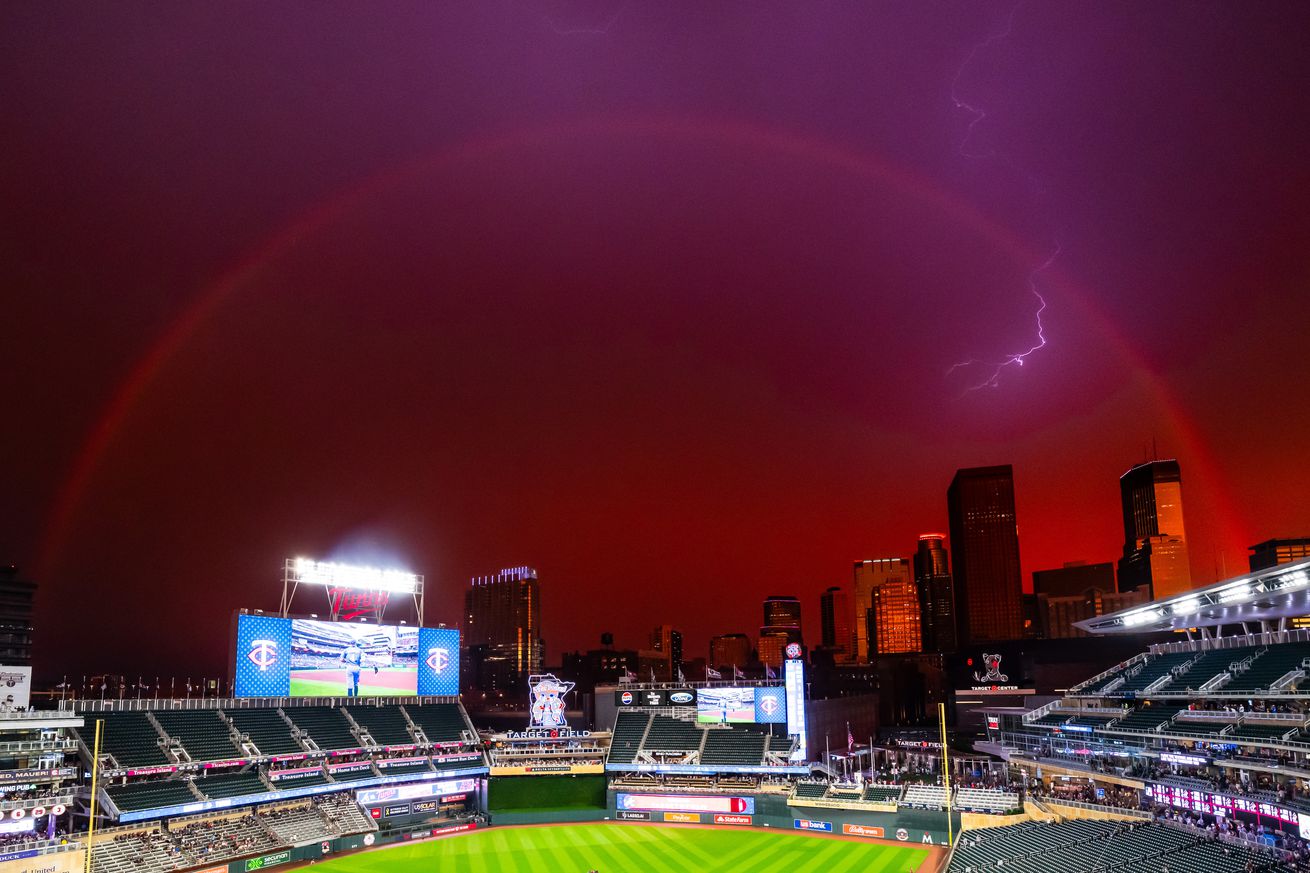 Atlanta Braves v Minnesota Twins