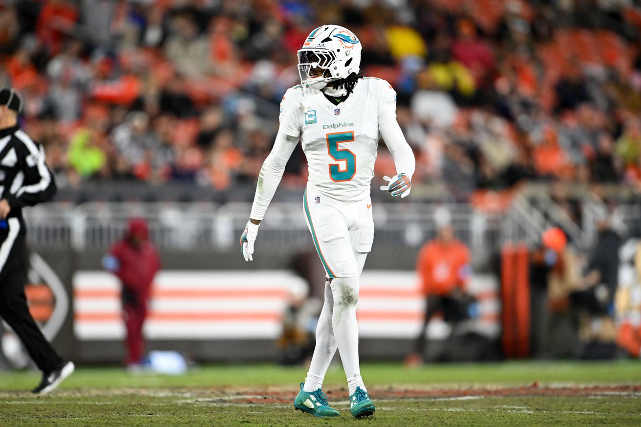 Miami Dolphins v Cleveland Browns
