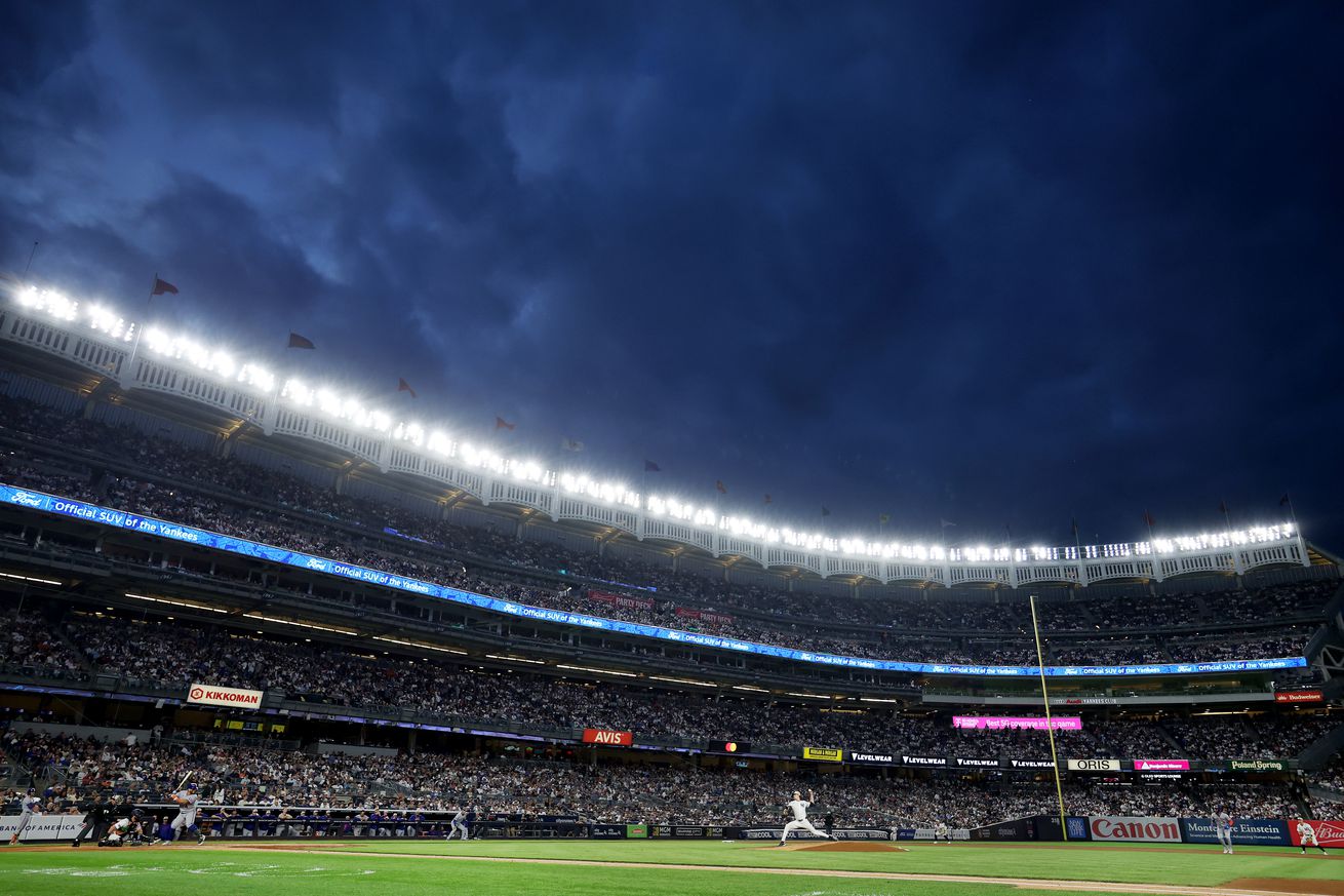 New York Mets v New York Yankees