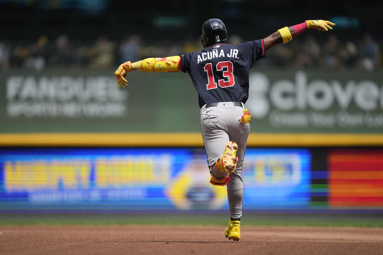 Atlanta Braves v Milwaukee Brewers