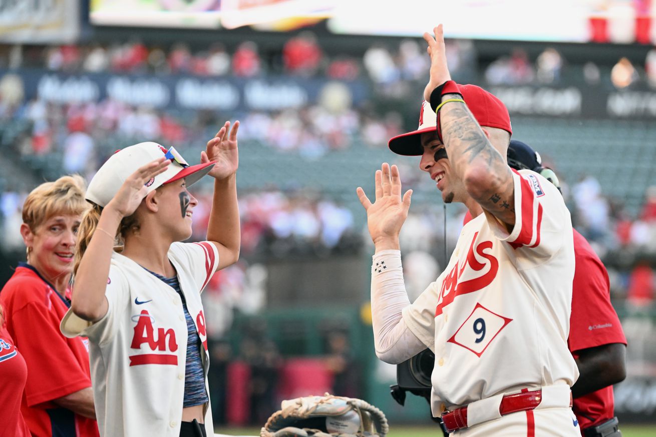 MLB: JUN 20 Astros at Angels