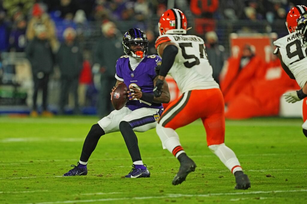Browns Release Ogbo Okoronkwo