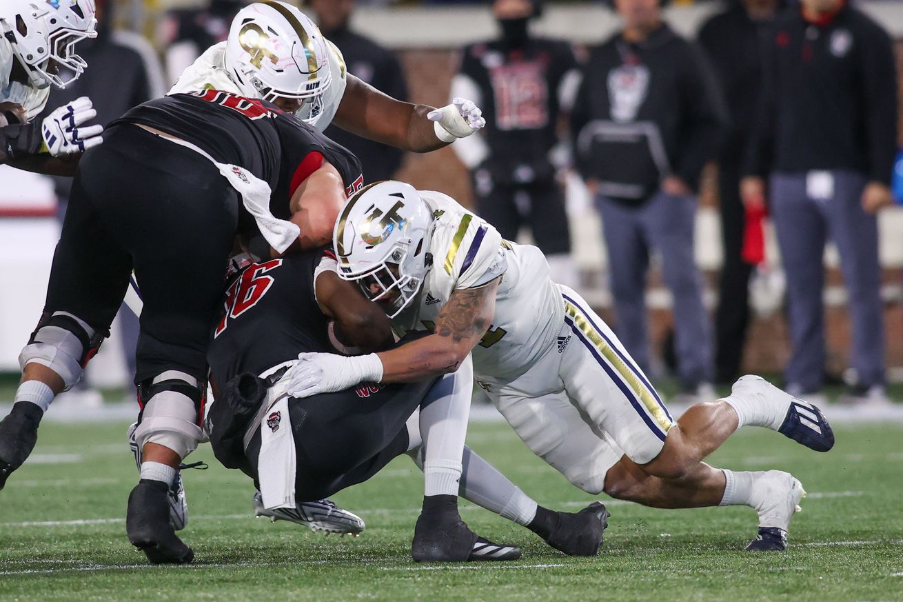 NCAA Football: North Carolina State at Georgia Tech