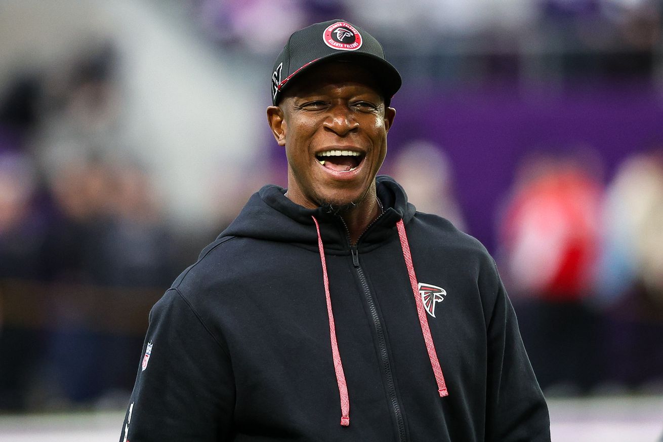 NFL: Atlanta Falcons at Minnesota Vikings