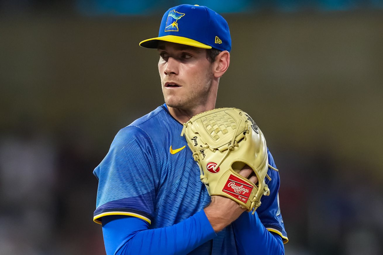 Milwaukee Brewers v Minnesota Twins