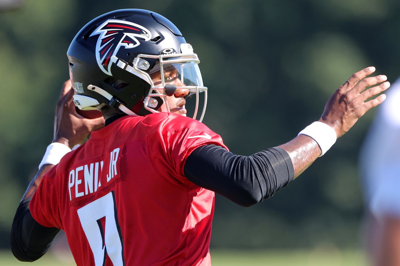 NFL: JUL 27 Atlanta Falcons Training Camp