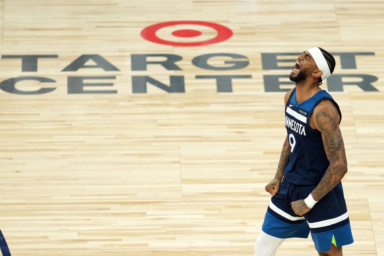 NBA: Playoffs-Oklahoma City Thunder at Minnesota Timberwolves
