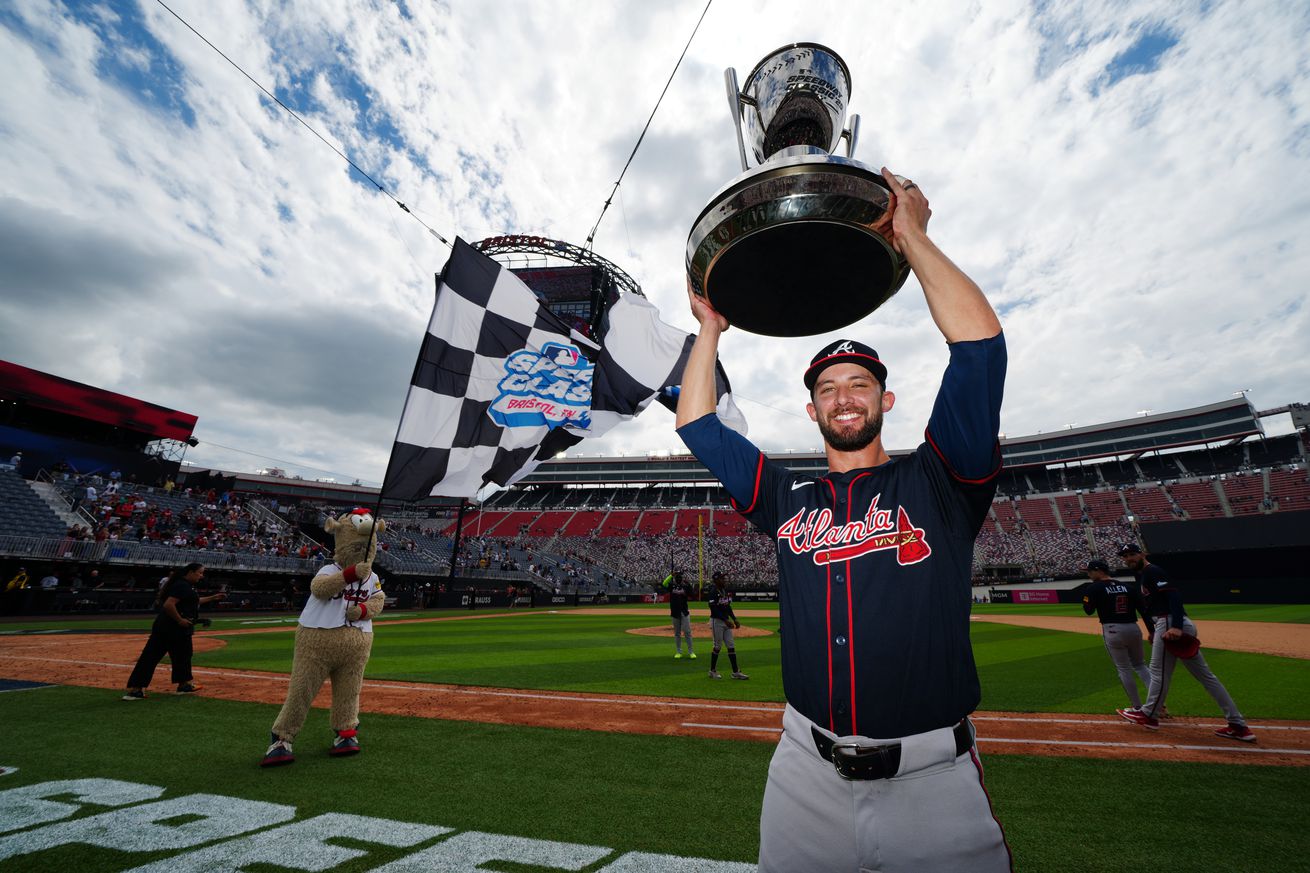 Atlanta Braves v. Cincinnati Reds
